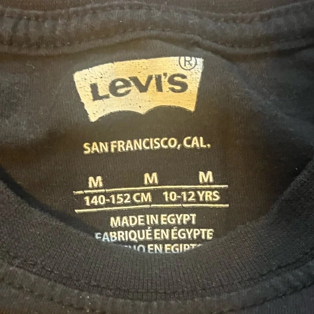 Levi's Black Tee with White Lettering - Picture 2 of 4